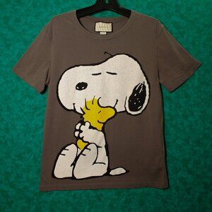 GUCCI Gray "Snoopy And Woodstock" Cotton Short Sleeve T-Shirt. Used. SIZE Medium
